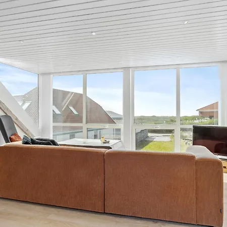 Lovely In With House A Panoramic View *